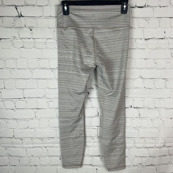 ATHLETA Women's Size Small Jacquard High Rise CHATURANGA Leggings 7/8 length - Picture 5 of 5